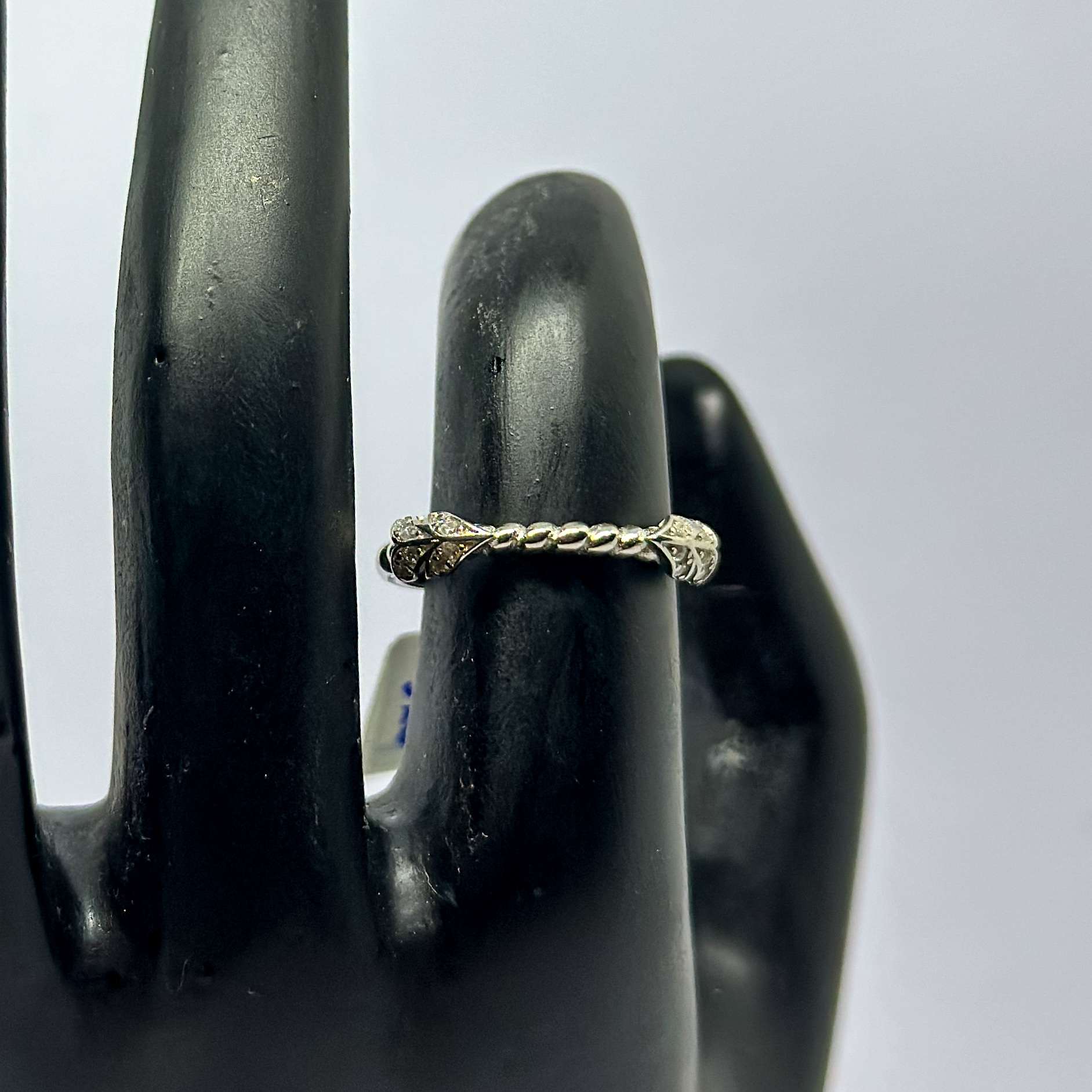 White Stoned Ring (CODE: VSNCGR027), Girls Ring, 925 Sterling silver.