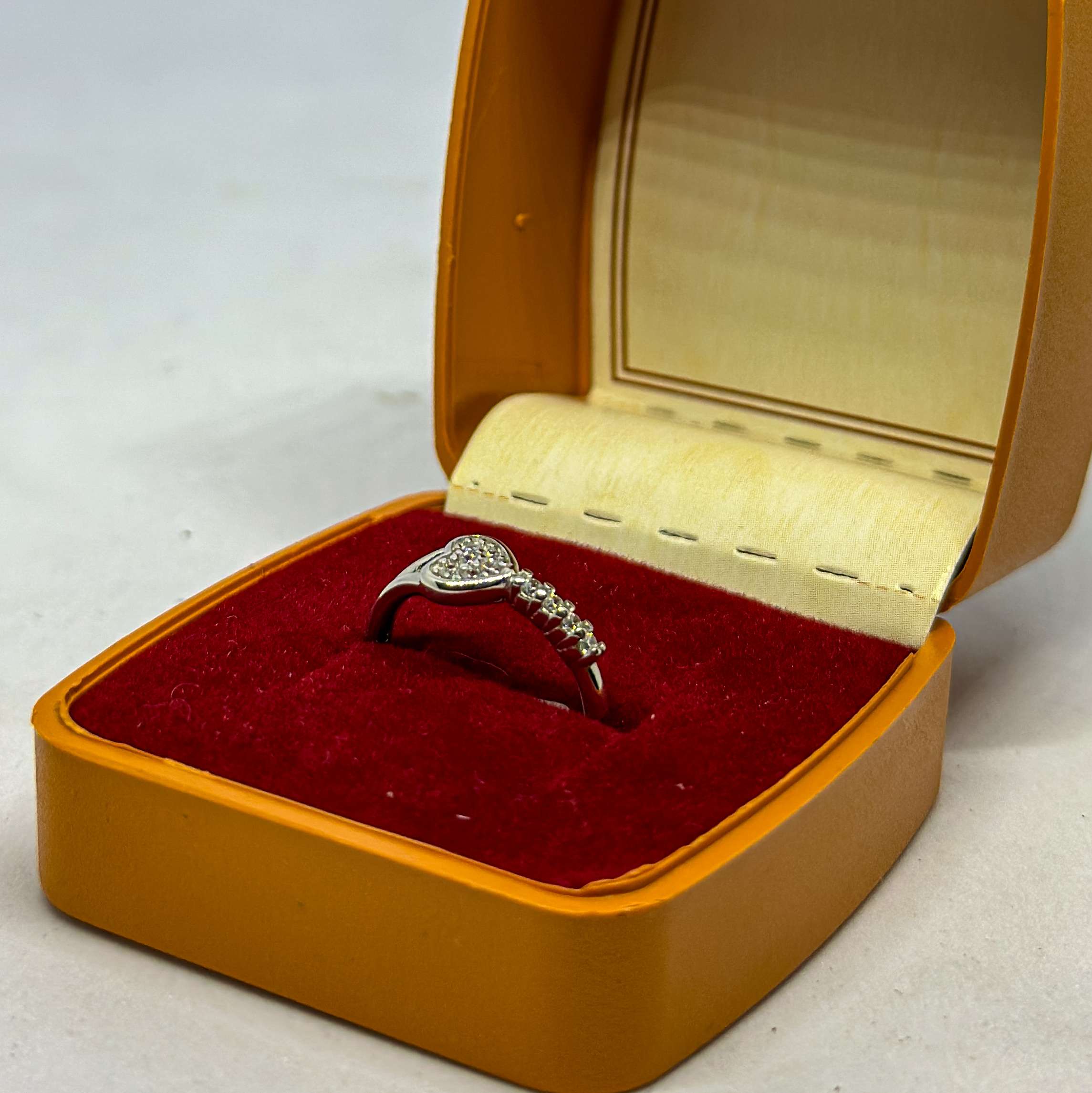 White Stoned Ring(Size:8) (CODE: VSNCGR066), Girls Ring, 925 Sterling silver. - Image 3