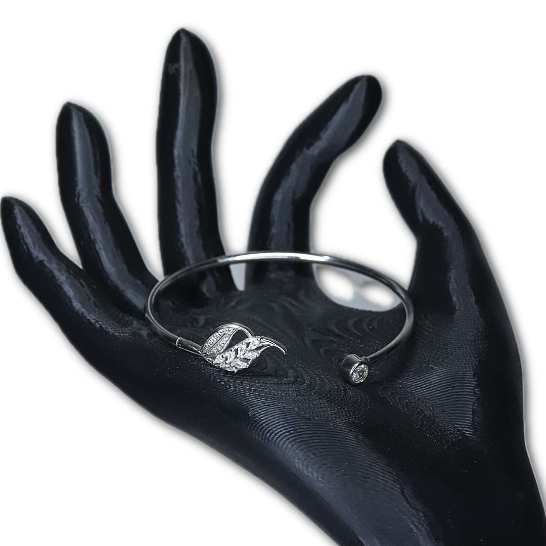 Matt Flex OX Kada for girls (CODE: VSNCMFK006), Adjustable Plain Pipe Kada, 925 Sterling silver. - Image 2