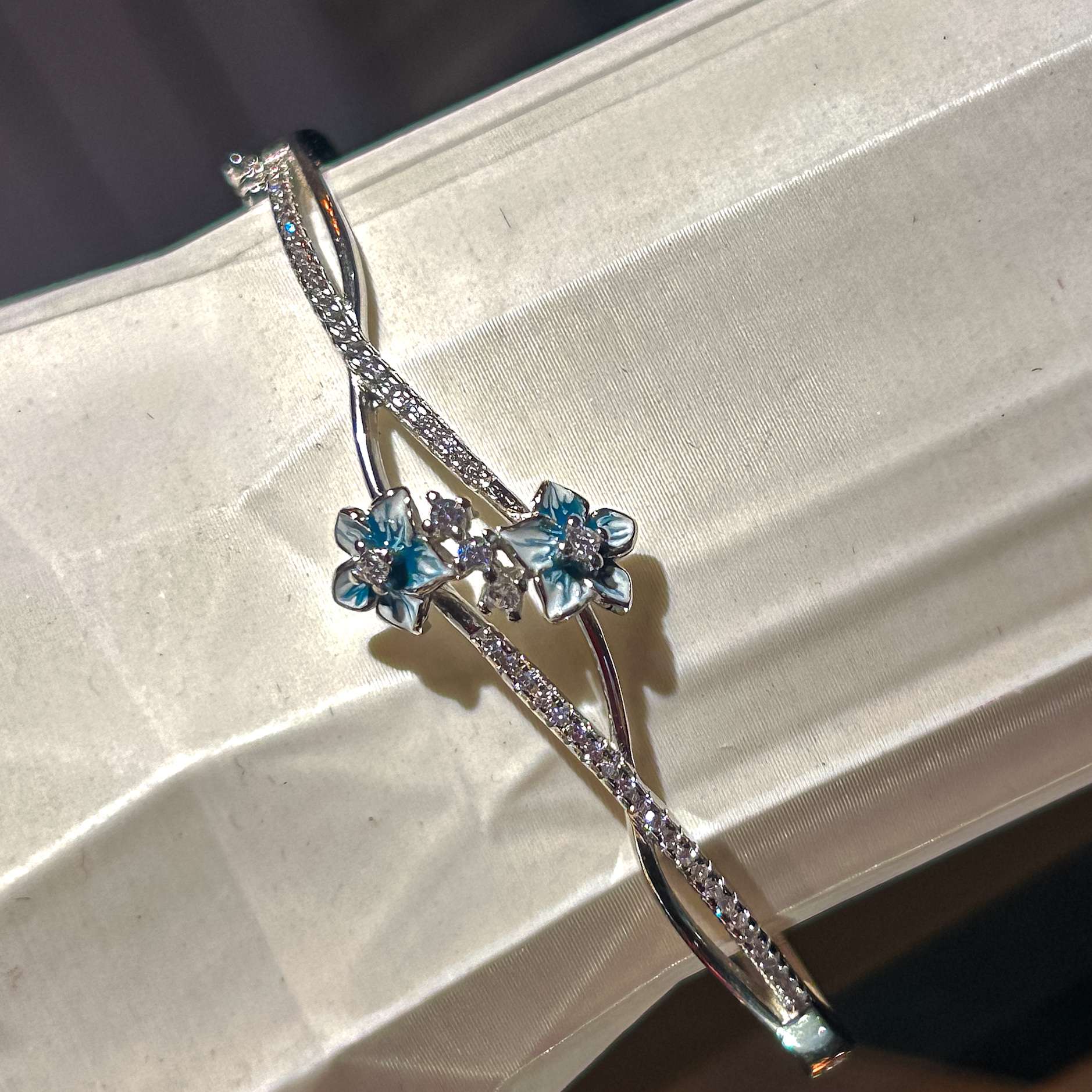 Silver Kada for girls (CODE: VSNCGSK010), 925 Sterling silver.