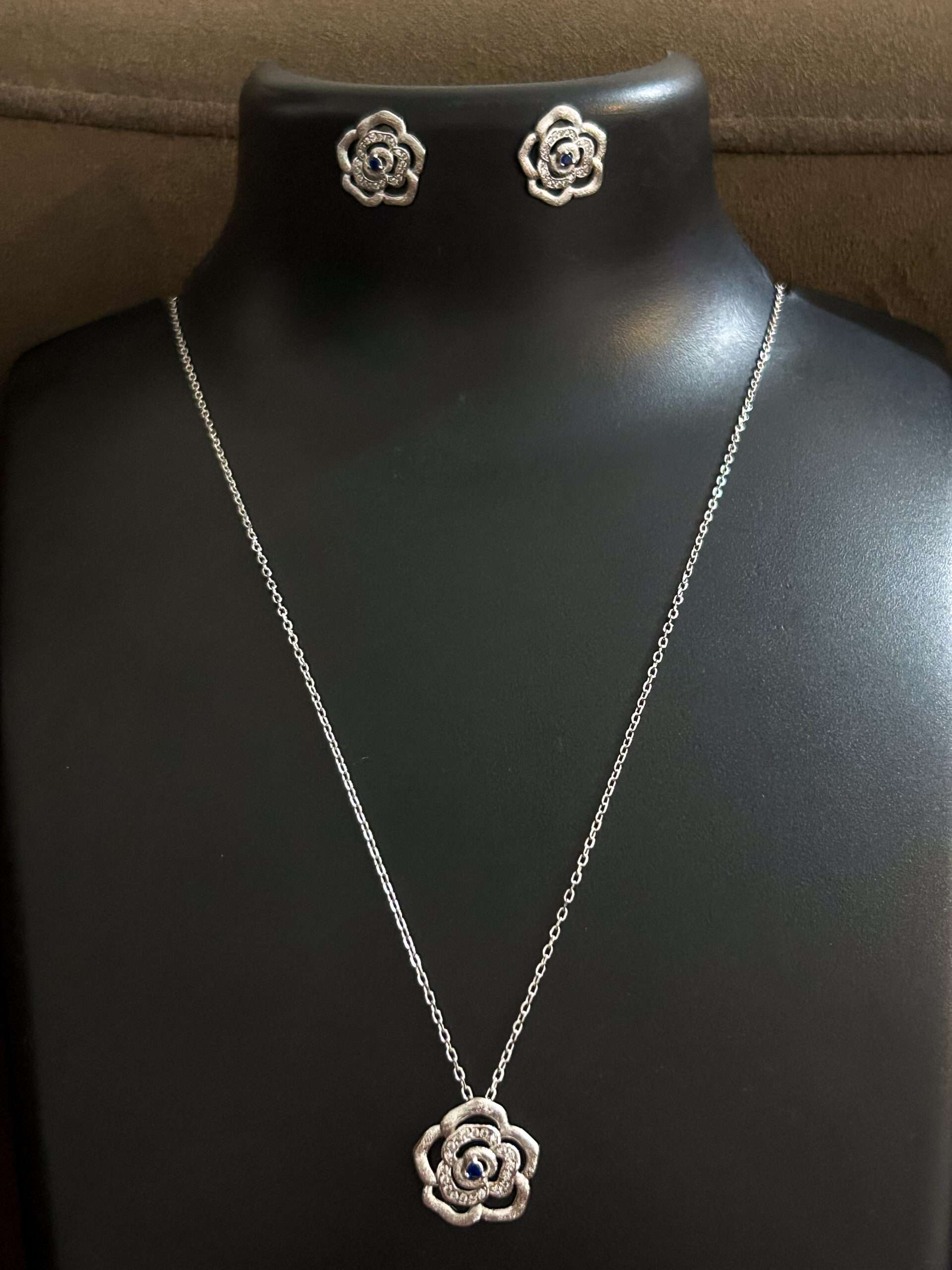 Womens Silver Chain Set with Earring, CODE (VSNCSCSE018), 925 Sterling silver. - Image 3