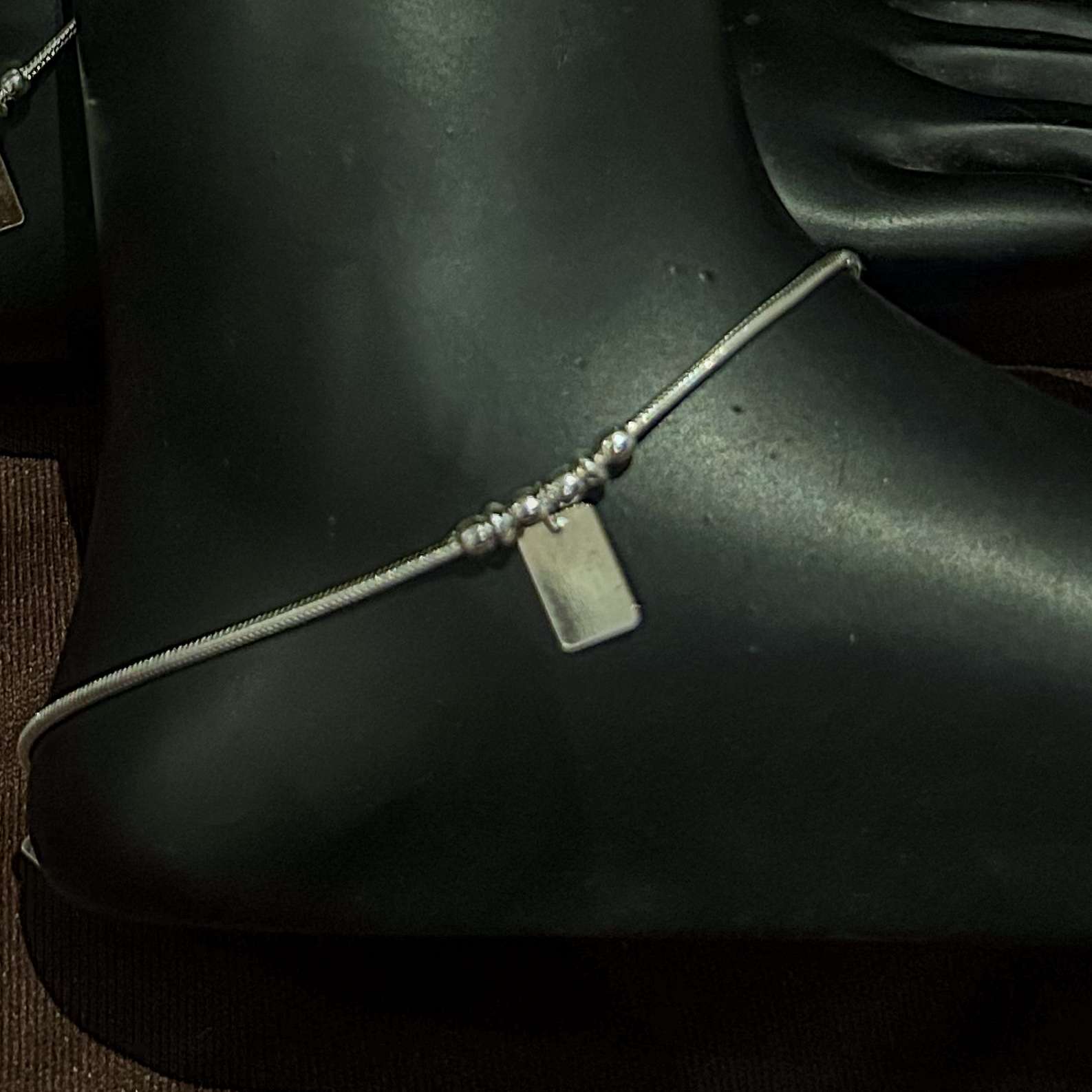 Womens Hanging Leg Chain, CODE (VSNCLC011), 925 Sterling silver.