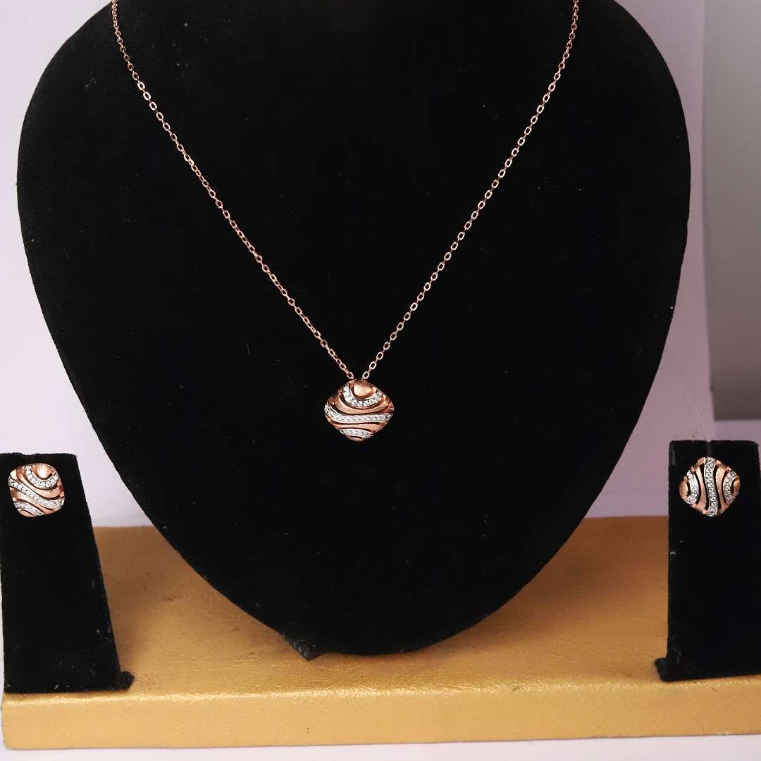 Women`s Rose Goid (CODE:VSNCRGCSE013) Chain With Earring, S925 Sterling Silver.